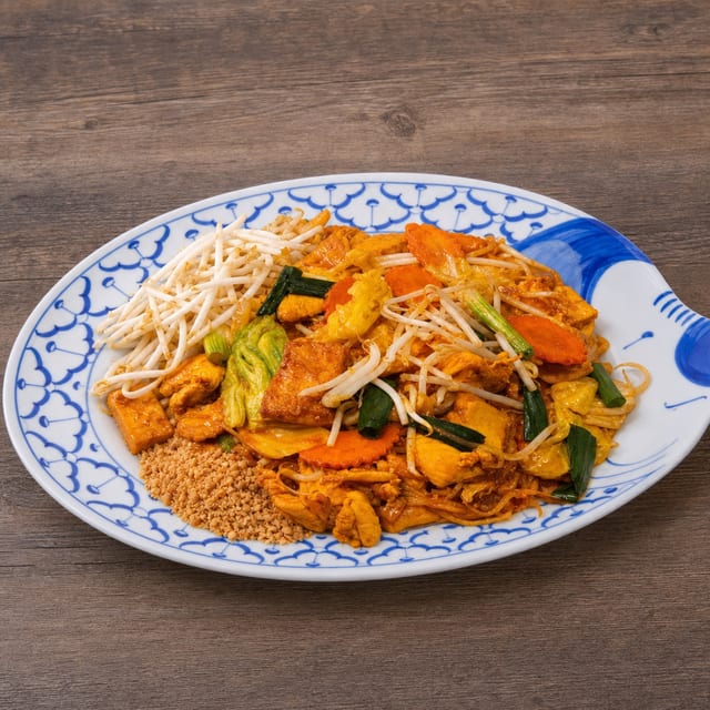 N1 Pad Thai.